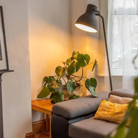 Spacious, 3 Bed House, Wi-fi, Long Term Discounts Bristol
